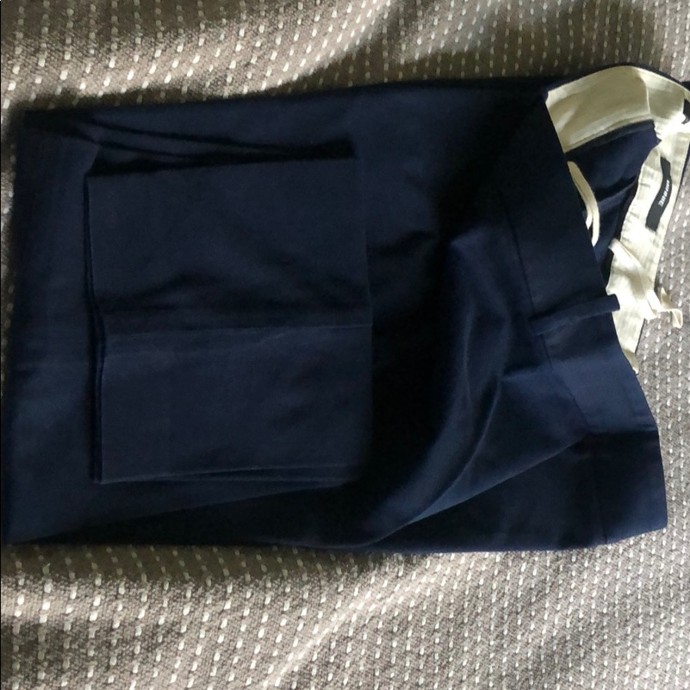 Super comfortable and flattering suiting pants